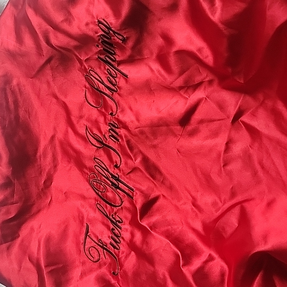 NG Red robe